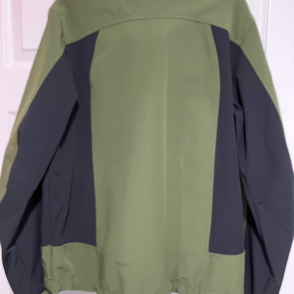 L.L. Bean Olive/Black Polyester Full Zip Windproof Softshell Jacket Men’s M VGC - Picture 12 of 13